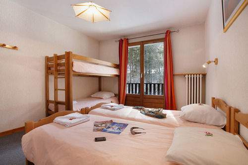 Hotel Eliova L'Eau Vive Chatel Luaran gambar